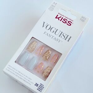KISS VOGUISH FANTASY Press on nails, Medium